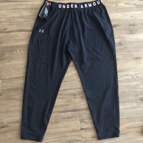 Under Armour Pants - Under Armour Favorite Tapered Slouch Pants Black